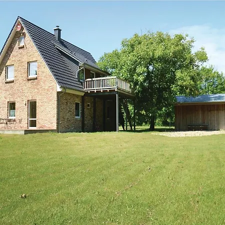Two-bedroom In Lejlighed